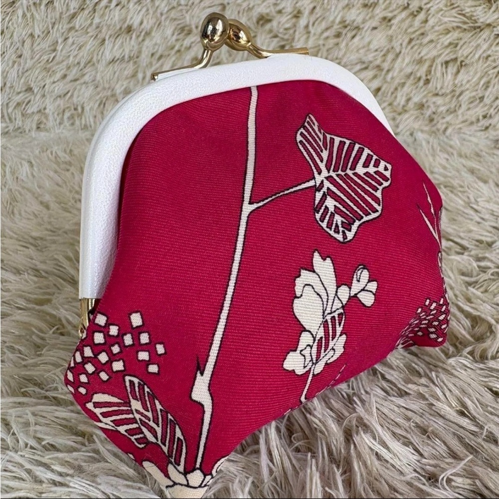 Elegant Red‎ Floral Women's coin purse